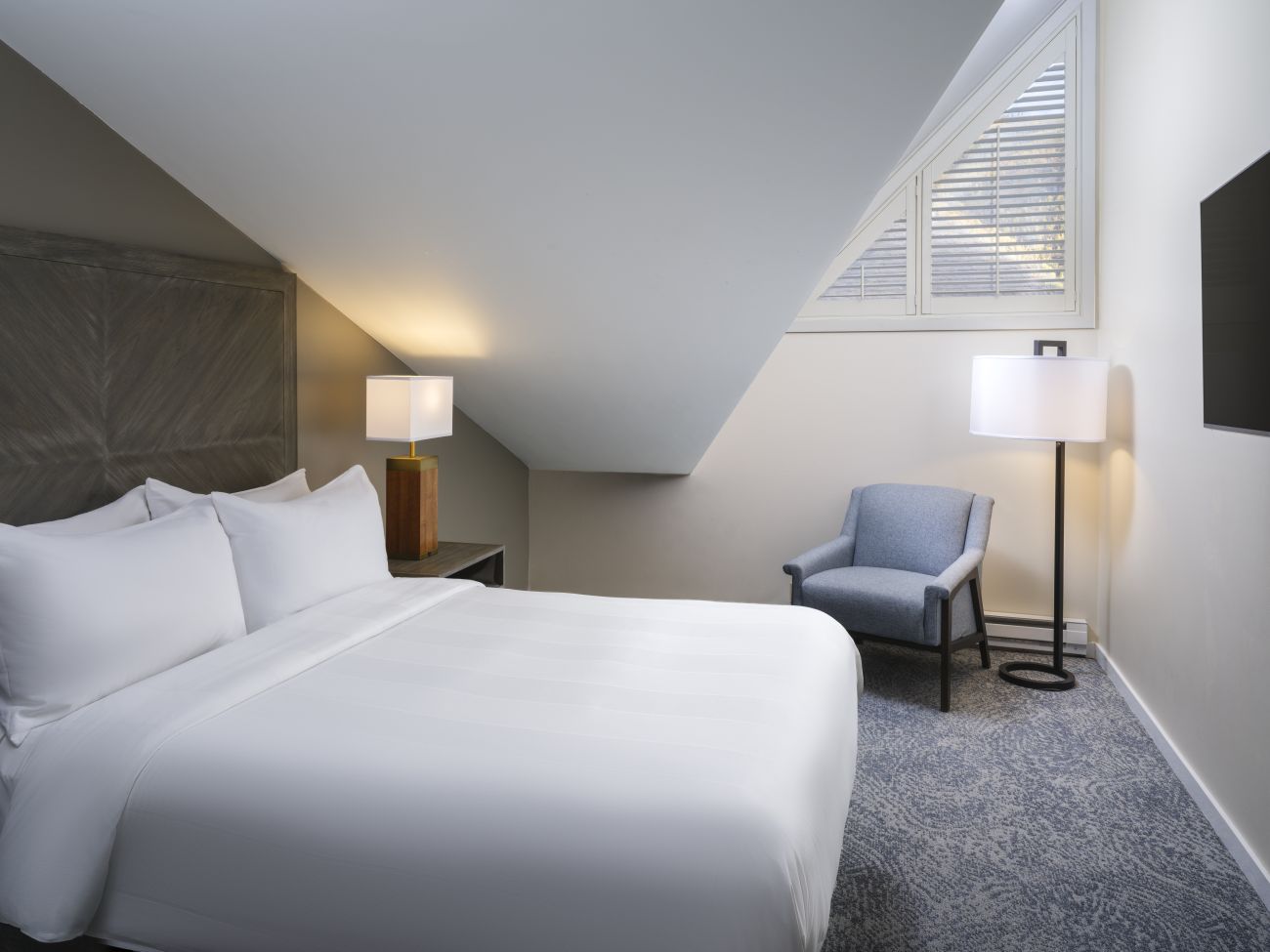 2-Bedroom Loft, Guest Bedroom